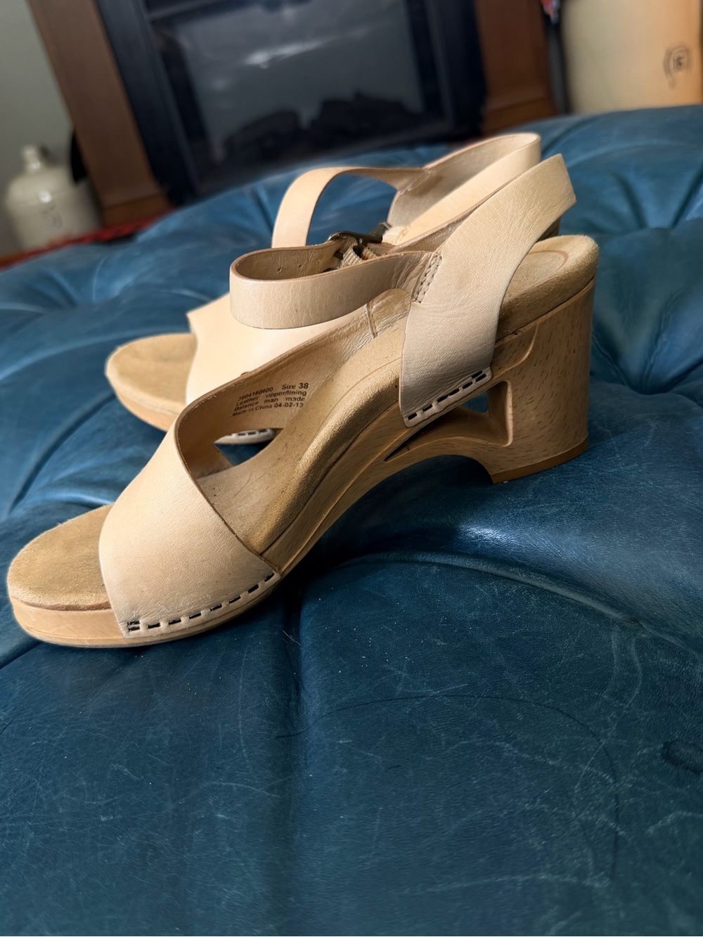 Dansko Women’s Tan Leather Wedge Sandals - Picture 2 of 5